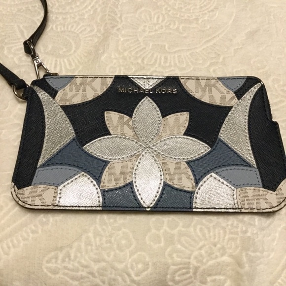 Michael Kors Sandrine Lg Navy Leather Tote & Wristlet NWT - Picture 6 of 8